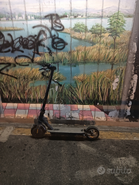 Monopattino elettrico Xiaomi mi essential