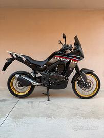 Honda transalp 750 2025