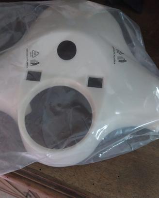 Guscio per Vespa PX 125 / 150 / 200. NUOVO