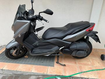 Yamaha x- max 250