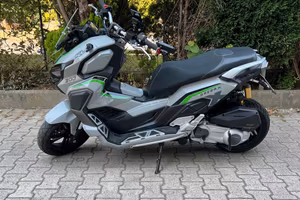 KL Brera 300 Scooter
