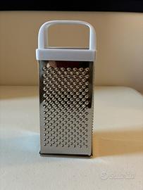 Grattuggia 4 lati diversi