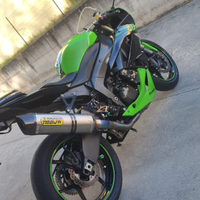 Kawasaki ninja zx-6r 2010