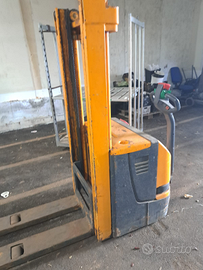 Carrello elevatore elettrico