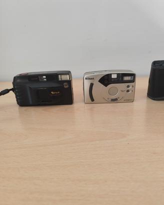 📸 Lotto 2 fotocamere analogiche Fujifilm e Nikon
