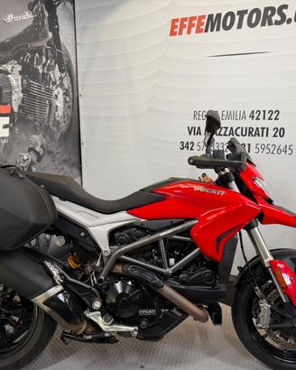 Ducati Hyperstrada 939 "tua a 199 euro al mese"