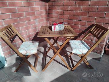 tavolino da esterno + 2 sedie 