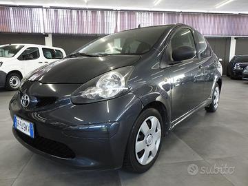 TOYOTA - Aygo - 12V VVT-i 5 porte Clima