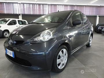 TOYOTA - Aygo - 12V VVT-i 5 porte Clima