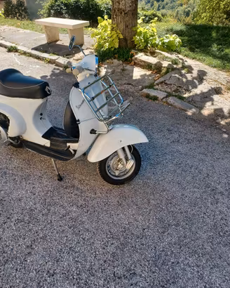 vespa 50 r