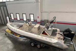 Gommone Arkos Estilo 27 + Mercury 300CV+ carrello