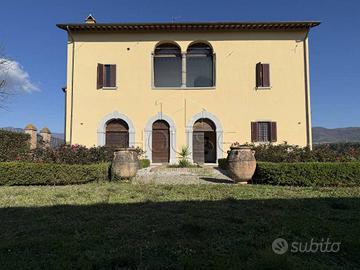 Appartamento di 90 m² con 3 locali e box auto a Sa