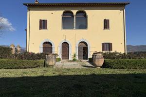 Appartamento di 90 m² con 3 locali e box auto a Sa
