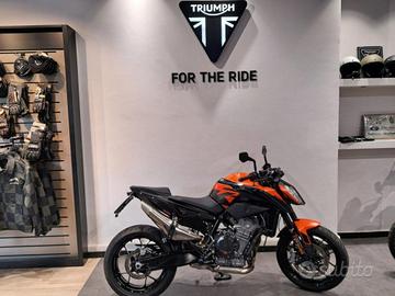 KTM 890 Duke .