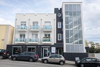 Vendita n.2 immobili ad uso residenziale/ ufficio