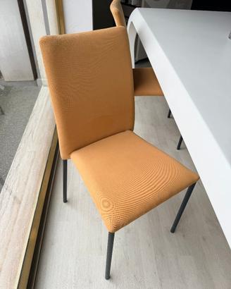 4 sedie design in tessuto di alta qualità