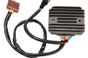 Regolatore tensione scooter Piaggio