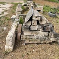 STIPITI IN PIETRA ORIGINALE DELLA MAJELLA ,prezios