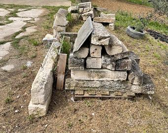 STIPITI IN PIETRA ORIGINALE DELLA MAJELLA ,prezios