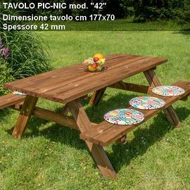 Tavolo pic nic in legno impregnato con panche