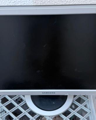 Monitor Samsung SyncMaster 710N 17” LCD – Vintage 