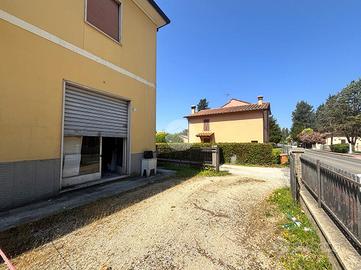 Locale ad uso deposito a terni