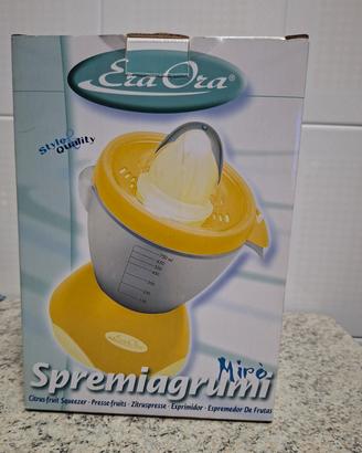 Spremiagrumi elettrico nuovo