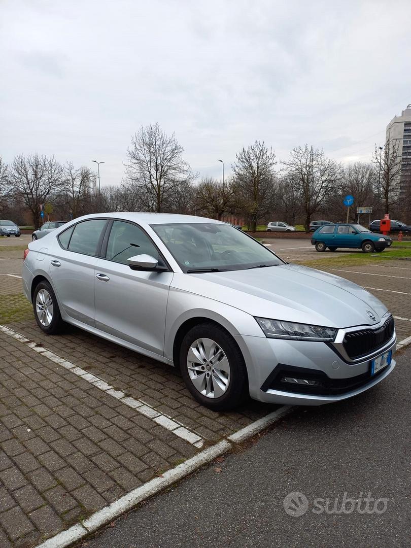 Skoda Octavia 2023 photo 2