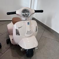 Vespa elettrica Bianco