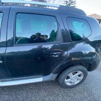 PORTA POSTERIORE SINISTRA DACIA DUSTER HS 2012