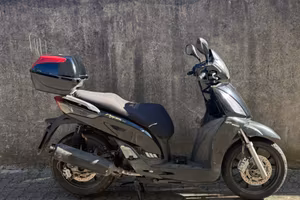 Kymco People GT200