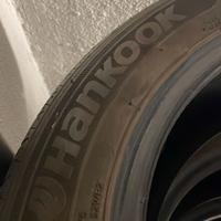 4 + 1 pneumatici 185 60 R15 84H