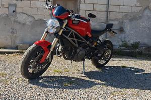 Ducati Monster 1100 evo