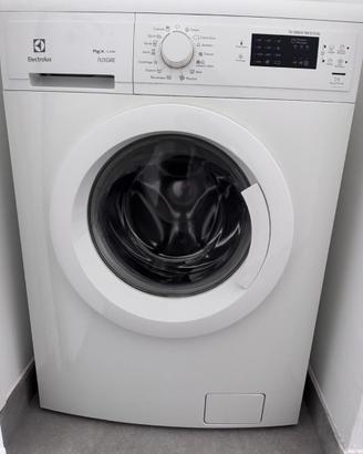 Lavatrice Electrolux FlexCare – 7 kg – ottime cond