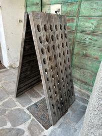 Porta bottiglie “pupitre”