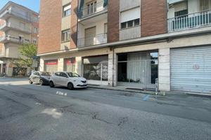 NEGOZIO A ASTI