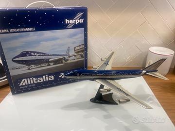 747-200 Baci Perigina