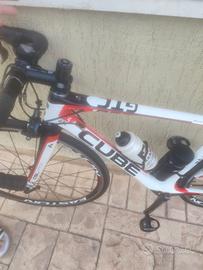 Bici da corsa CUBE