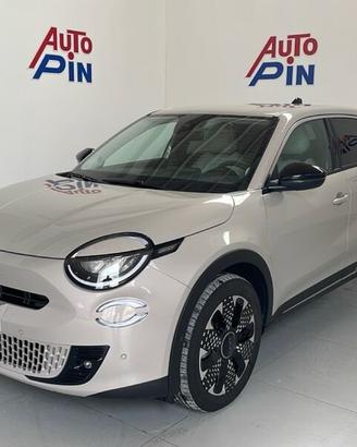 FIAT 600 1.2 Hybrid 110cv La Prima