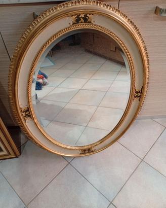 Vari oggetti per arredamento casa