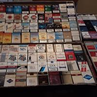 pacchetti di sigarette vintage vuoti