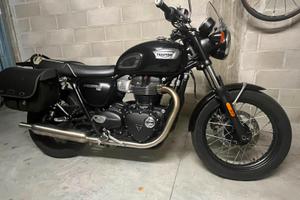 TRIUMPH BONEVILLE T100