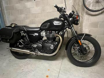 TRIUMPH BONEVILLE T100-anno 2023