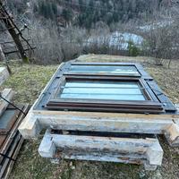 Porte e finestre comprese di telai