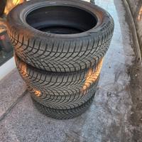 Gomme Termiche 215/55r18 99v