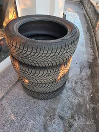 Gomme Termiche 215/55r18 99v