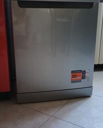 Lavastoviglie Indesit libera installazione 