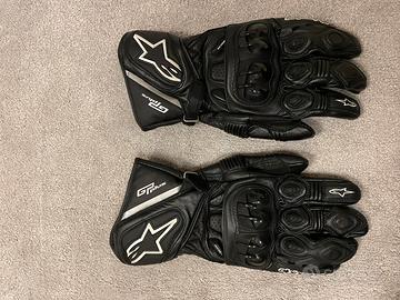 Guanti moto