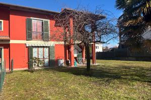 3 LOCALI A VARALLO POMBIA