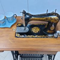 Macchina da cucire antica Singer, anno 1897 